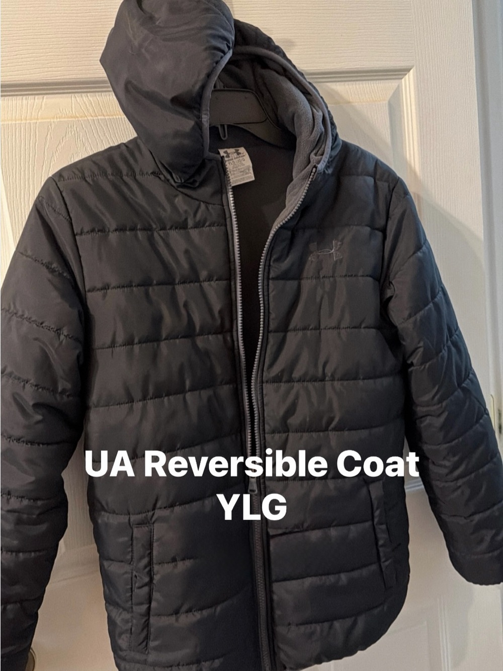 Under Armour Youth Reversible Hooded Puffer Jacket in Black
